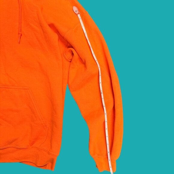 Vintage-Style Gildan Heavy Blend Orange Hoodie – Unisex Size L (Bold Streetwear) - Picture 6 of 8